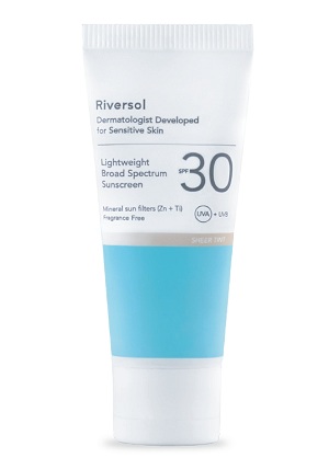 spf 30 lightweight broad spectrum sunscreen